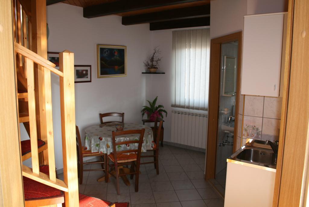 Apartment Pokrajac Rovinjsko Selo Szoba fotó